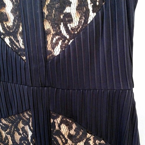 NWOT The Limited Navy & Beige Lace A-Line Dress, Sleeveless, 6 - Picture 3 of 7